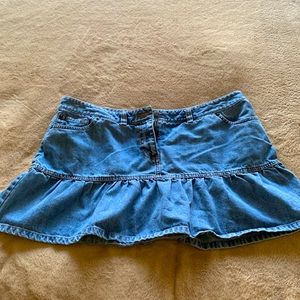 The cutest mini jeans skirt